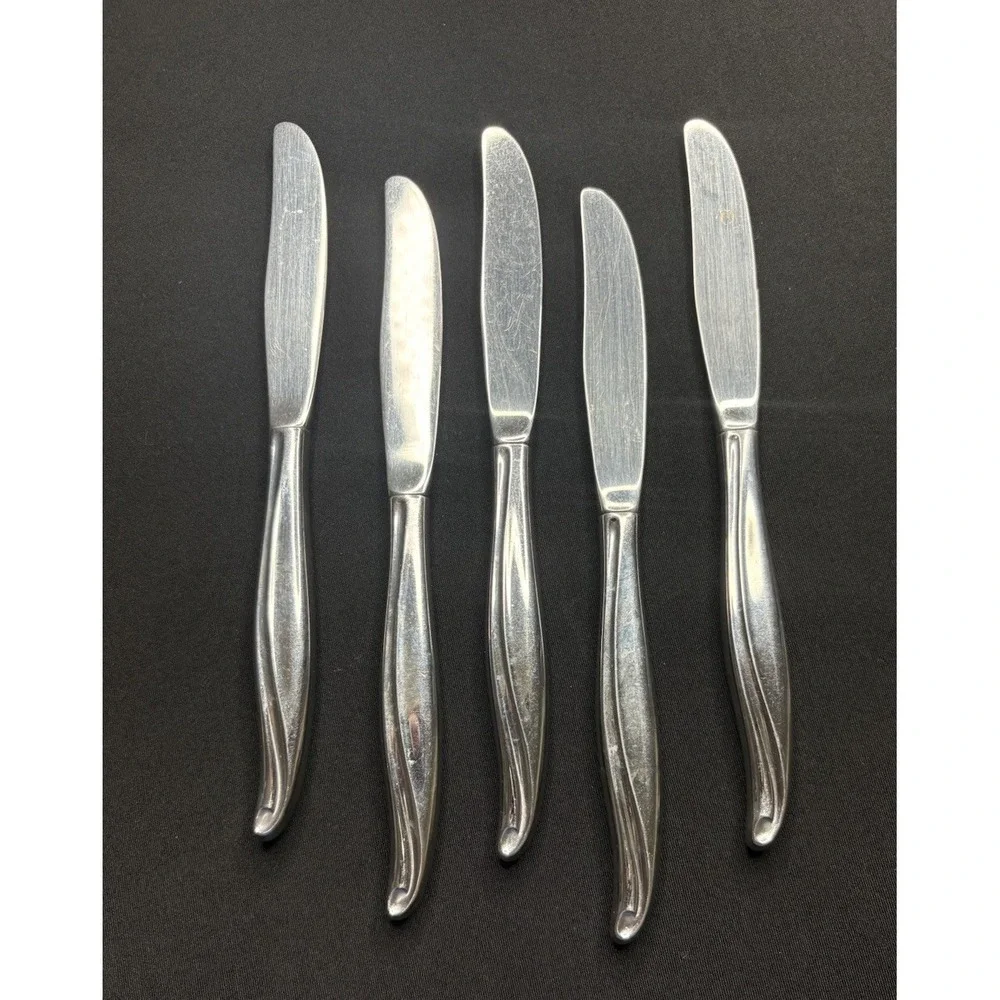 Oneida USA Stainless Silverware - OHS29 - Dinner Knives Via Knife x 5 - 8.5